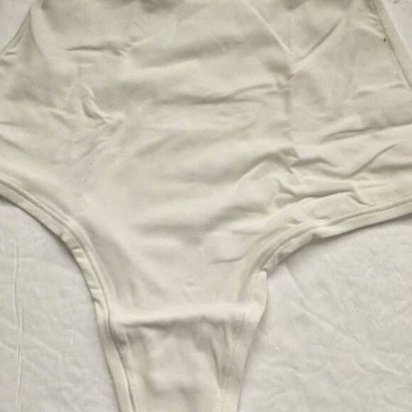 2 pair SKIMS HI CUT PANTY NWT - Picture 4 of 8